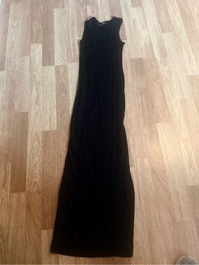 Lulu's Sleek Black Sleeveless Maxi Dress